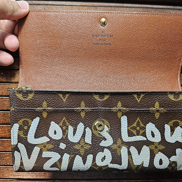 Louis Vuitton X Stephen Sprouse Graffiti Long Wallet - Picture 4 of 12